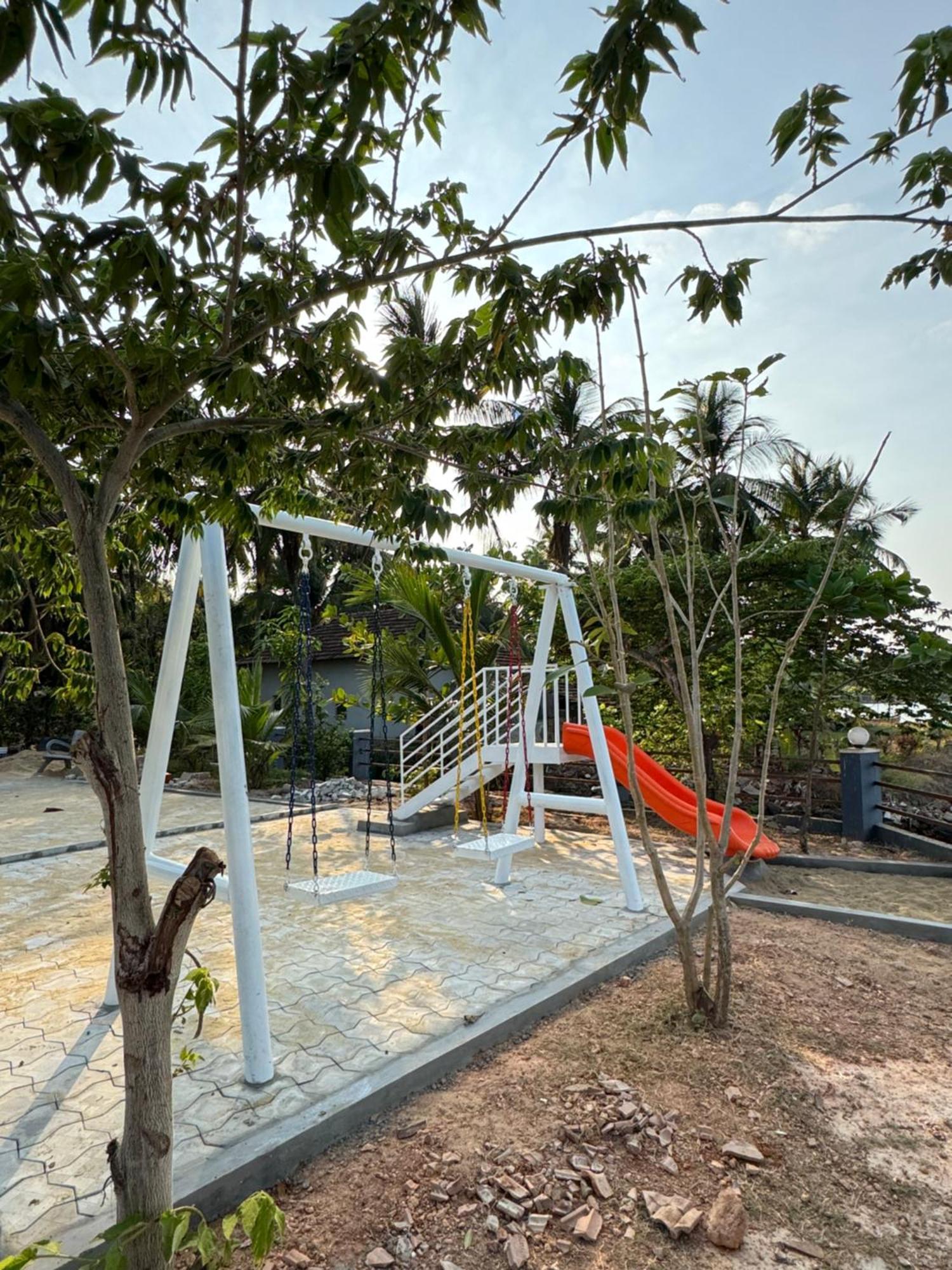 The Glasswater By The Backwater Homestay Kalyanpur ภายนอก รูปภาพ