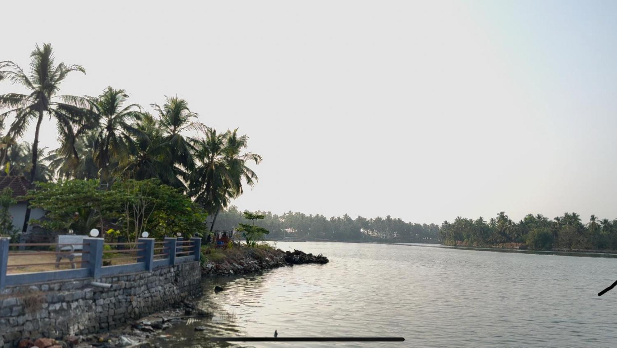 The Glasswater By The Backwater Homestay Kalyanpur ภายนอก รูปภาพ
