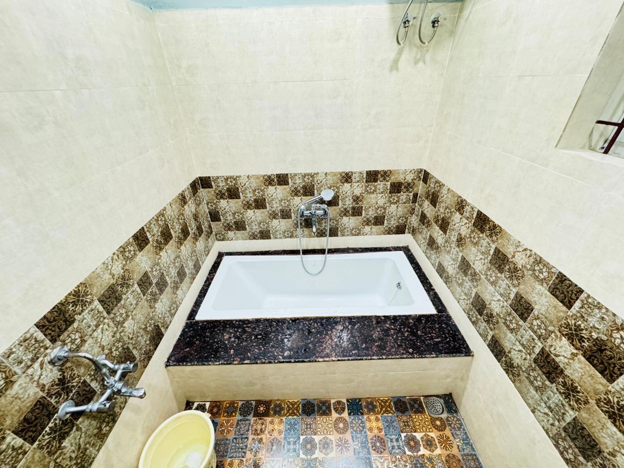 The Glasswater By The Backwater Homestay Kalyanpur ภายนอก รูปภาพ