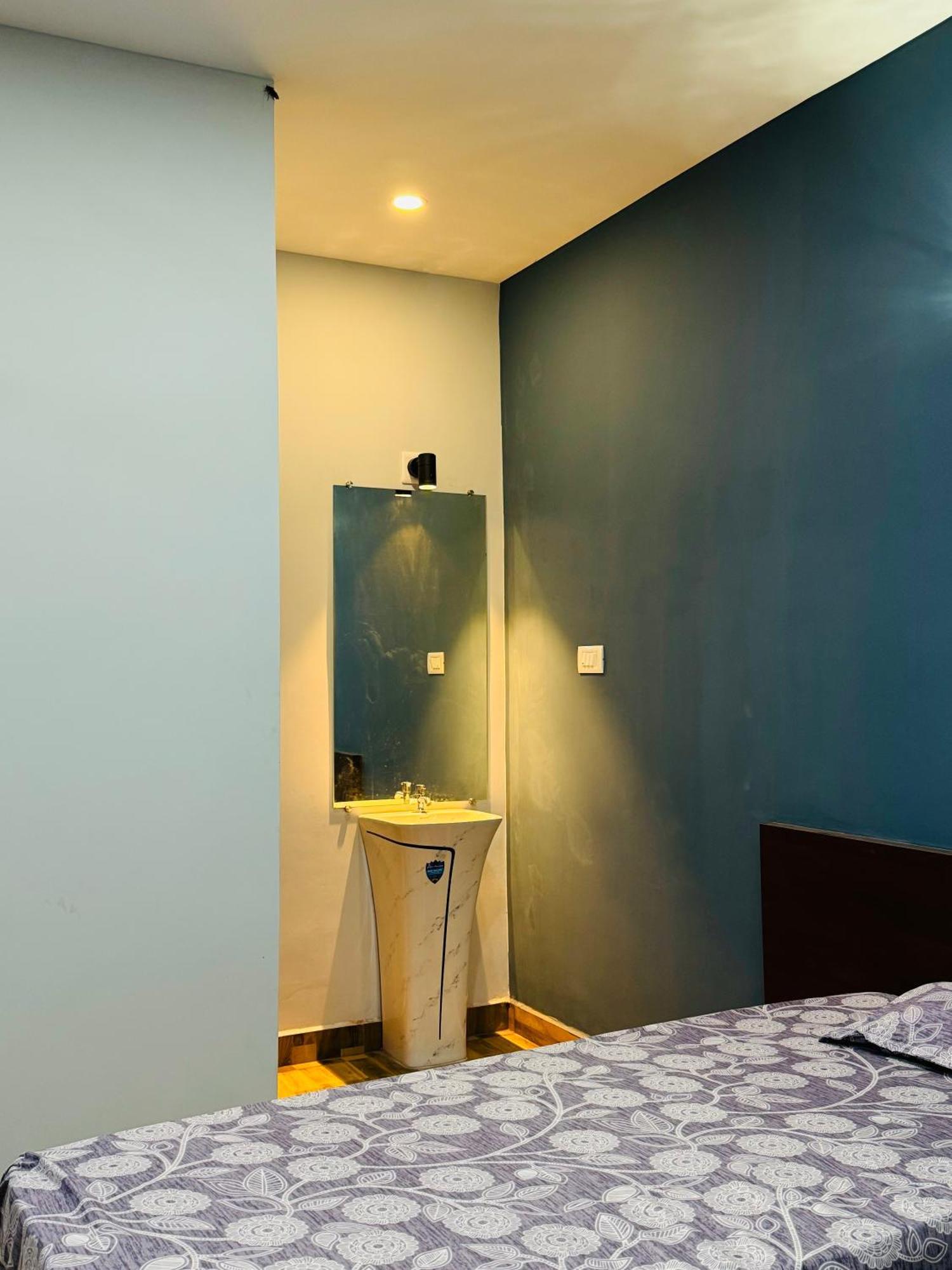 The Glasswater By The Backwater Homestay Kalyanpur ภายนอก รูปภาพ